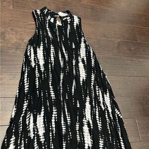Sleeveless Black & White Tie-Dye Midi Dress